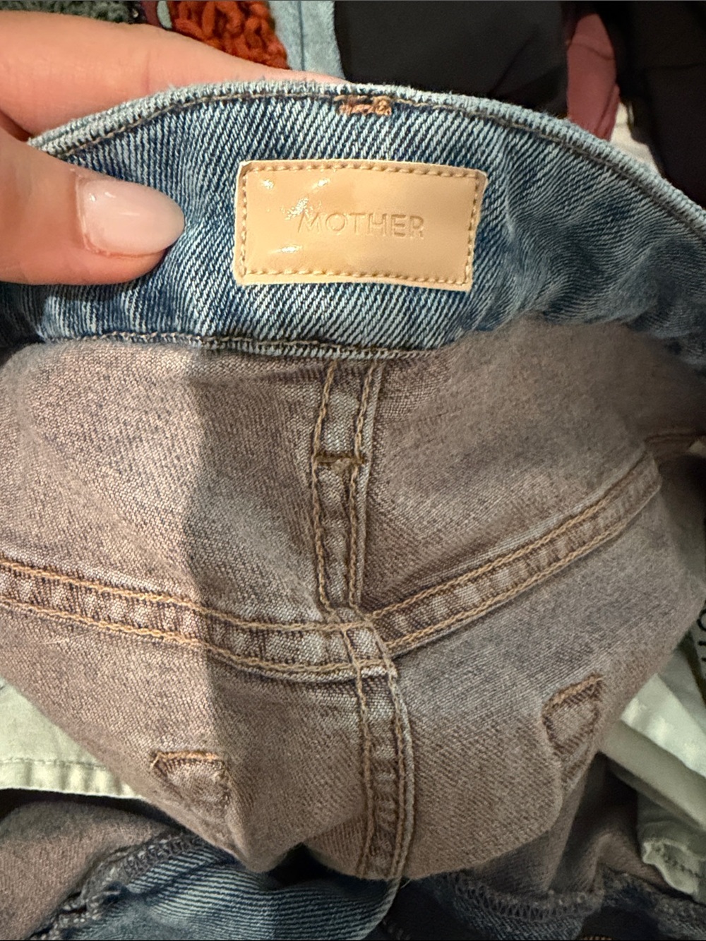 Mother high waisted looker ankle fray size 26 in the wash pretty please - Picture 3 of 7